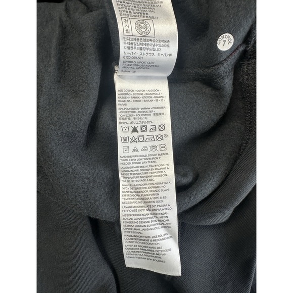 NWT Men's Levi's Pullover Hoodie Standard Fit Black Graphic Print S 3XL (b45) - Picture 4 of 5